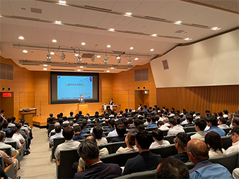 ���S���̗l�q