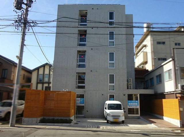 EB[N[